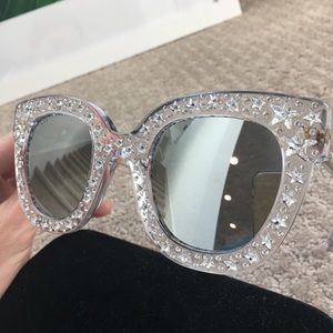 Like new Gucci GG0116S!